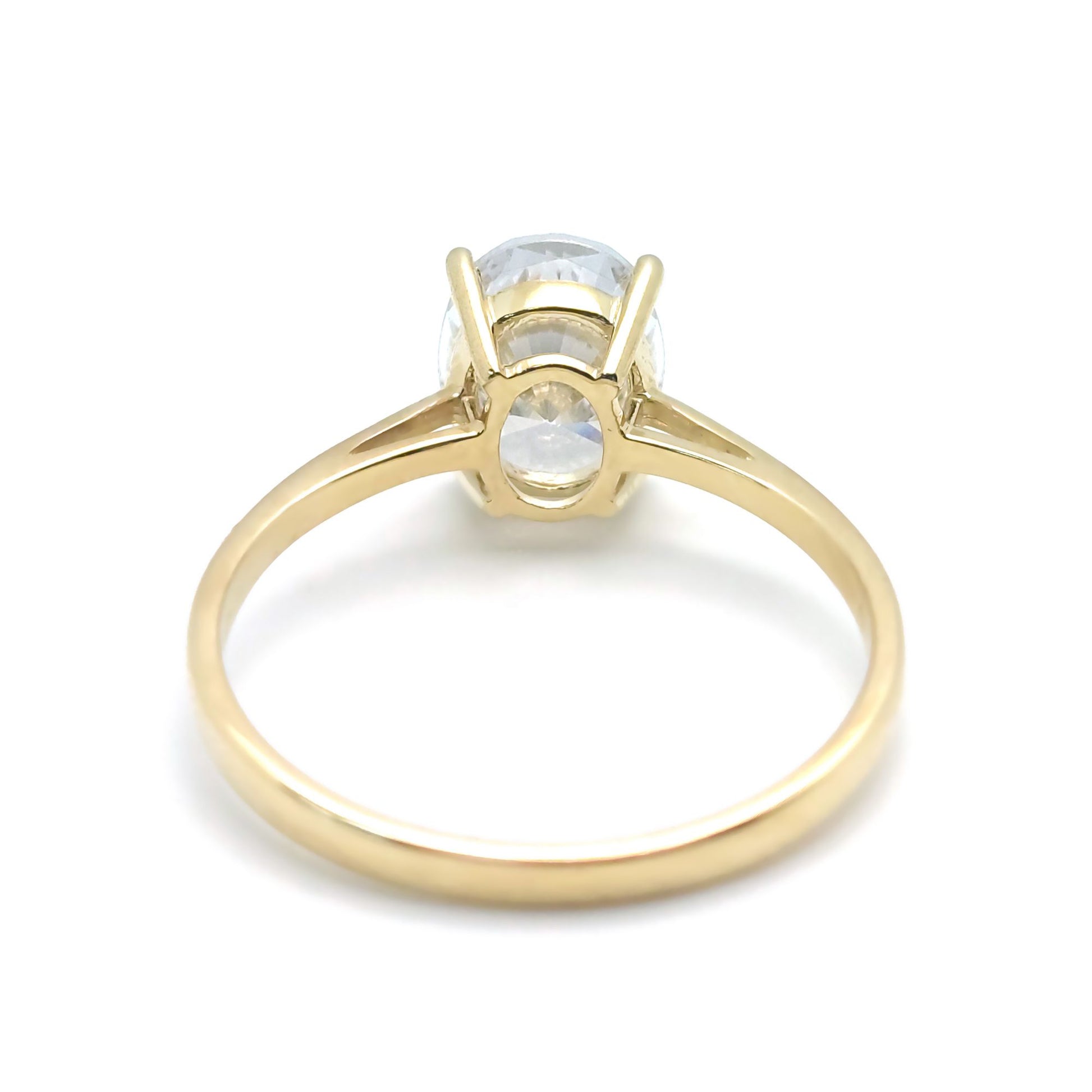 9ct Gold  Oval CZ Solitaire Travel & Proposal Ring 2.00CTS - 1-84-4901