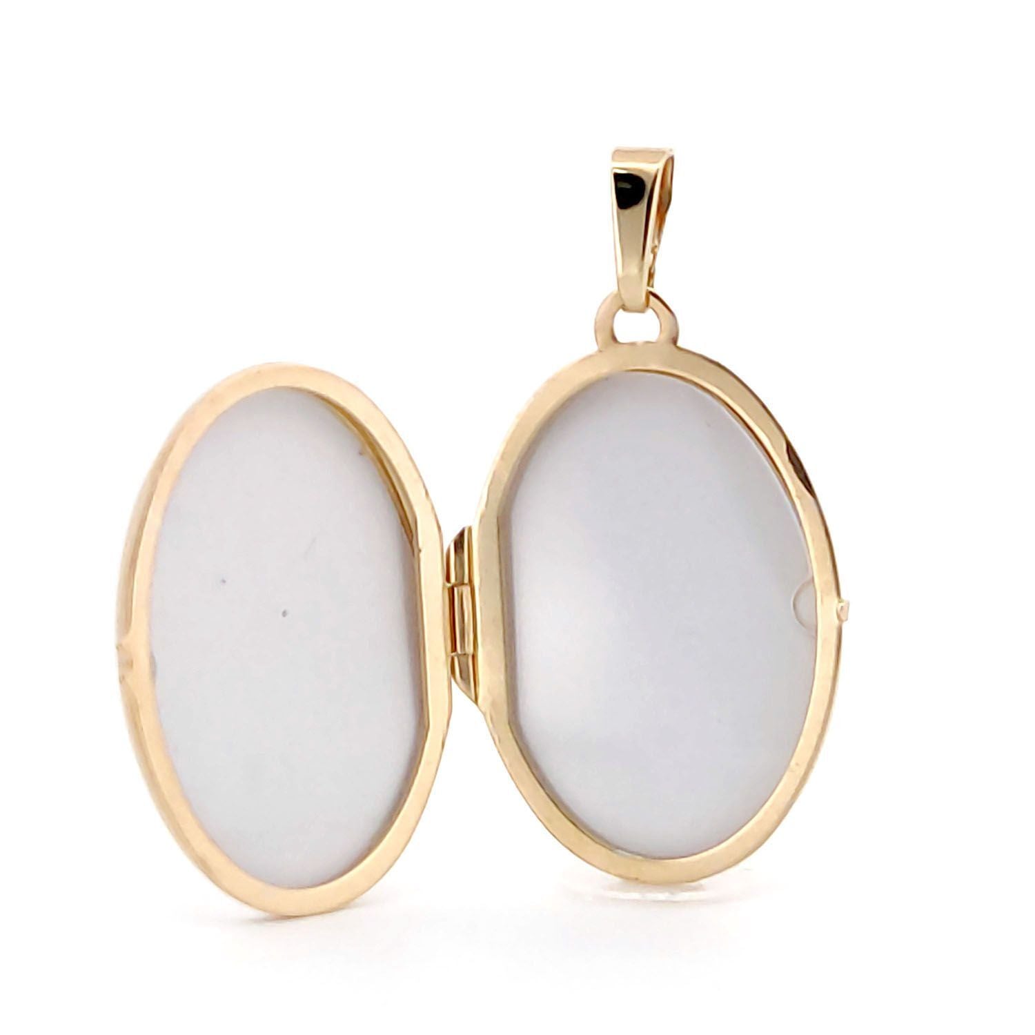 9ct 2-Colour Gold  Engraved Flower Oval Locket Pendant - JLC125